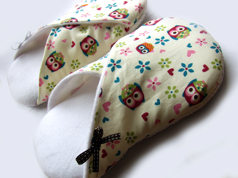 Women Slippers, Hoot Owls and Flowers